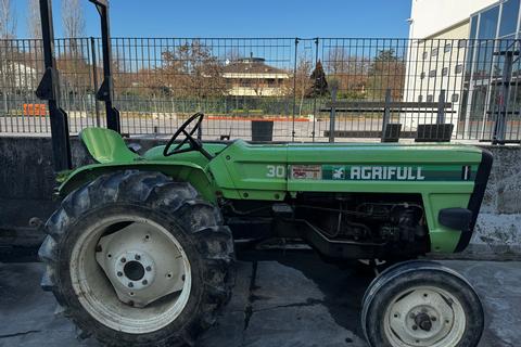 TRATTORE GOMMATO AGRIFULL 30