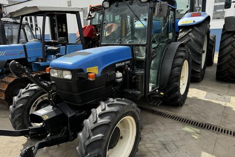 TRATTORE GOMMATO TNF 95 DT CAB